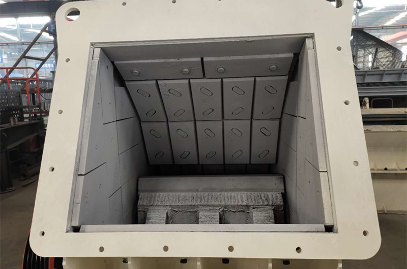 大口徑反擊式破碎機(jī)內(nèi)部細(xì)節(jié)圖
